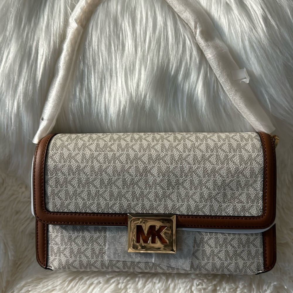 Brandnew Michael Kors Camera Bag